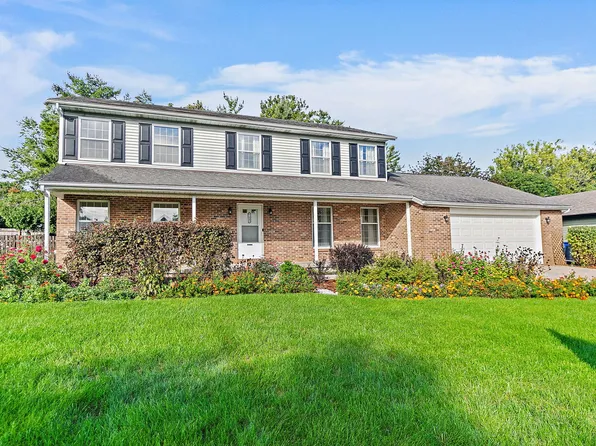 5 Cari Ct, Dekalb, IL 60115