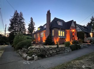 8403 8th Ave NE, Seattle, WA 98115