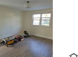 95 Albemarle Ave #1, Hempstead, NY 11550