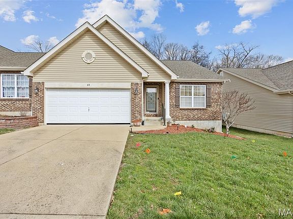 2nd image of 19 Parkville Ln