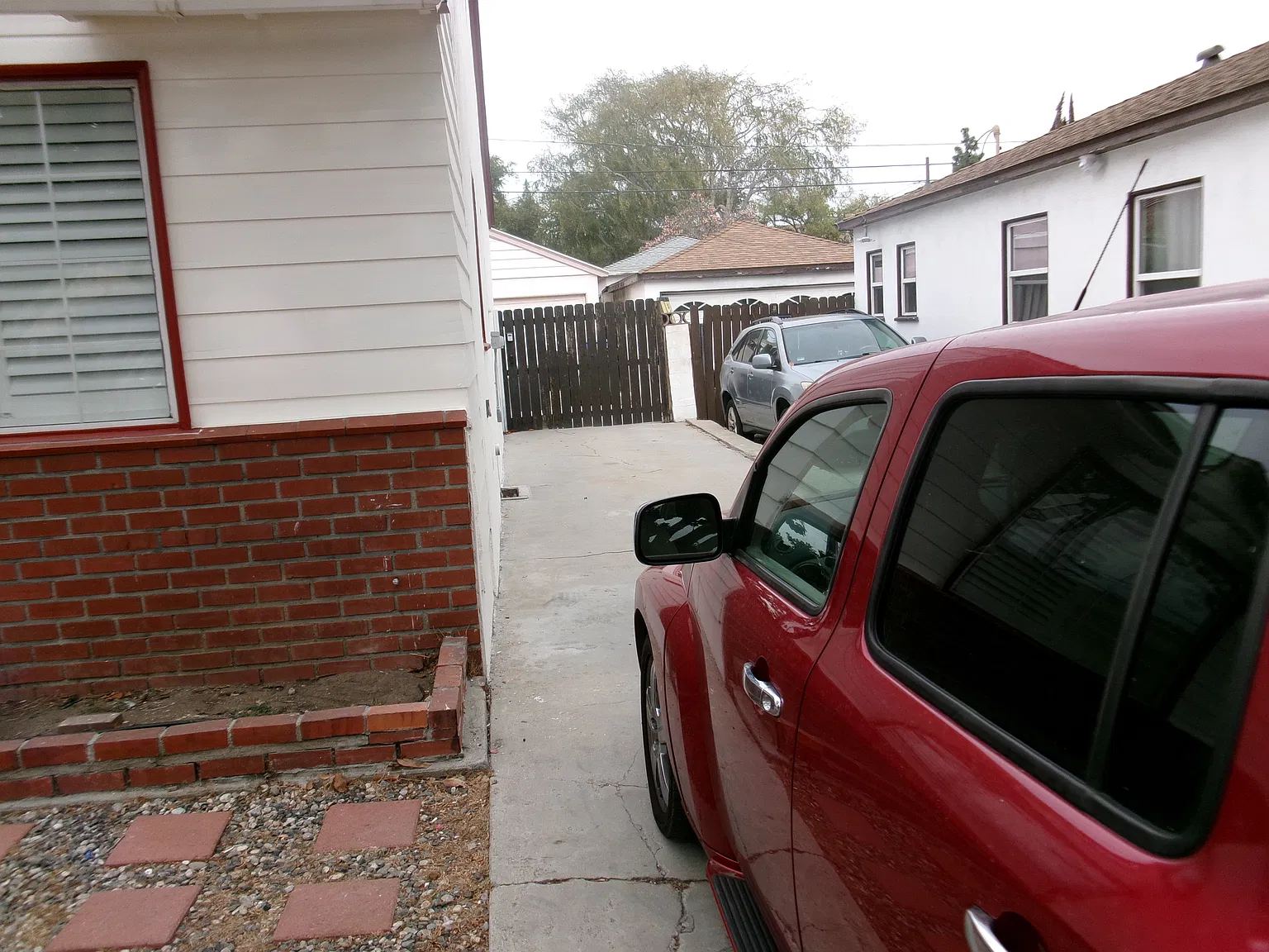 3 bed, 1800 sqft, $5,995 — Photo 2