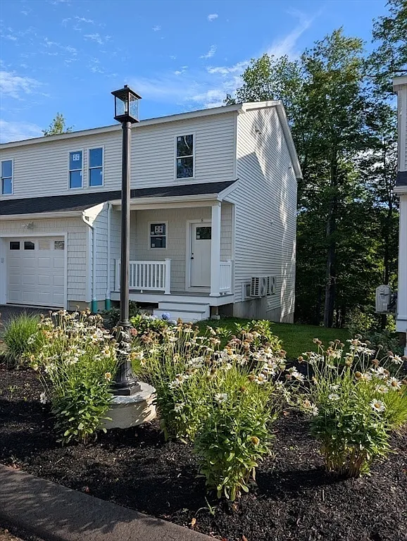 2 bed, 1.5 bath, 1819 sqft, $3,175 — Photo 1