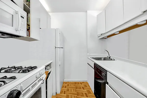 Rented by Corcoran | media 4