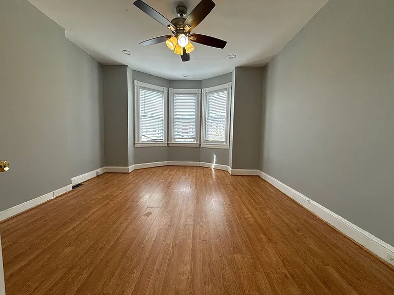 1625 Appleton St — Photo 10