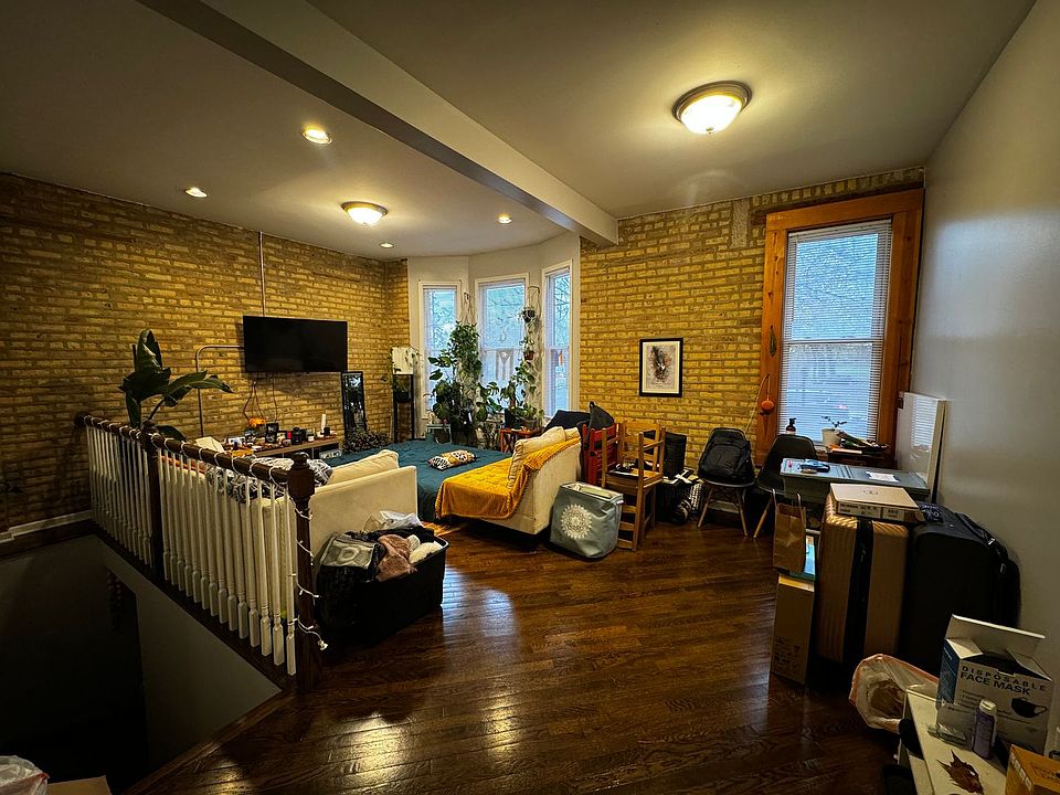 1st image of 1501 N California Ave APT 1B