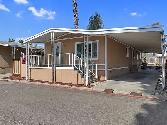 2nd image of 396 Los Encinos Ave