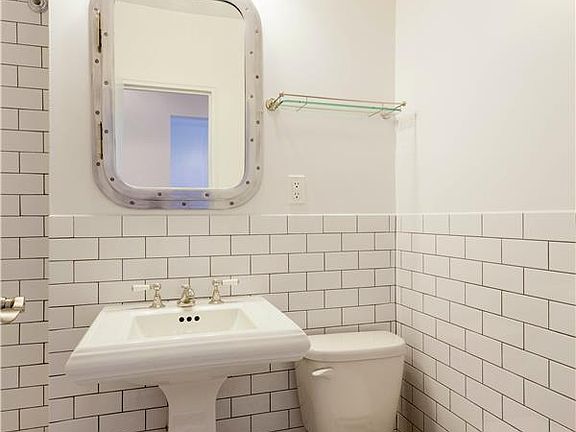 4th image of 120 E 11th St APT 1A
