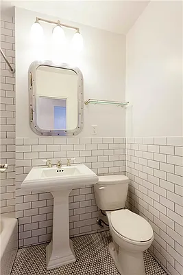 Rented by Mirador Real Estate | media 5