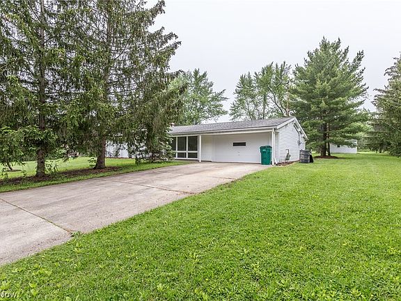 2nd image of 7722 Chesterbrook Dr