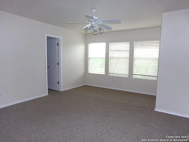 9131 Laguna Fls — Photo 6