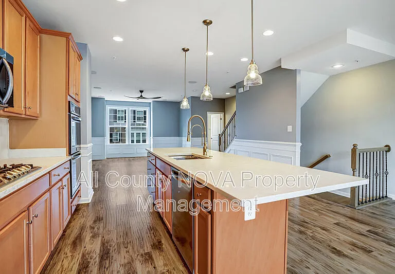 2908 Pinebrook Rd — Photo 14