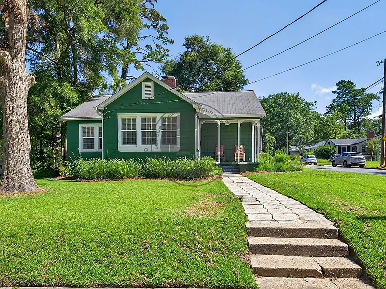 712 Shell St — Photo 2