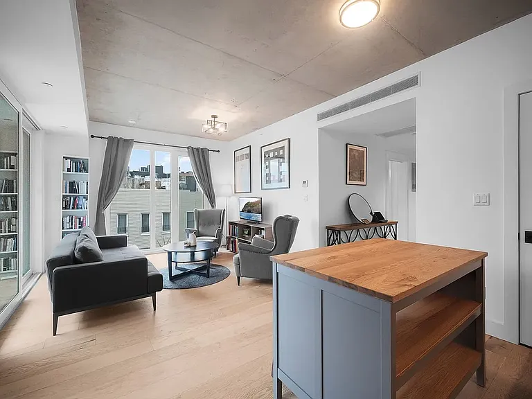 169 Huron St #4A — Photo 5