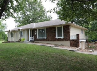 301 N Ward Rd, Raymore, MO 64083
