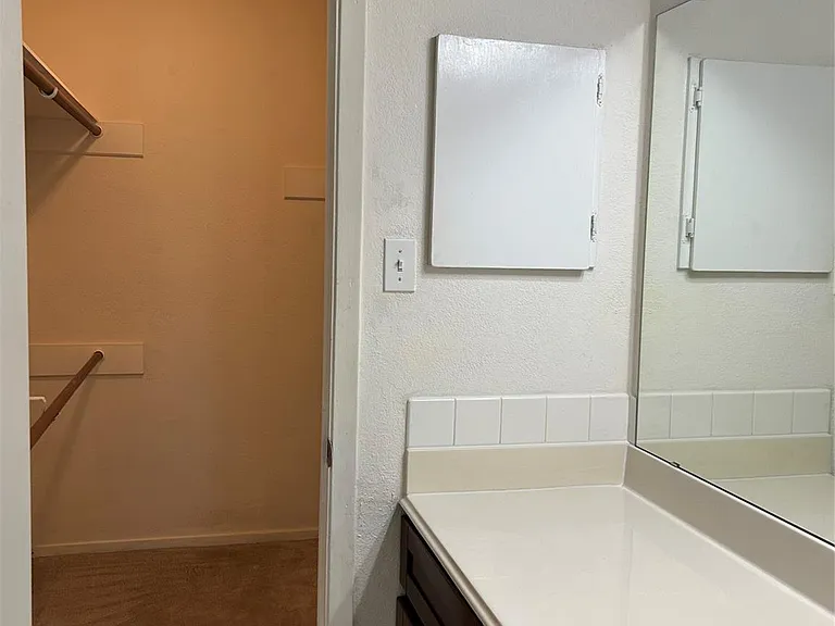 30443 Arborg Dr — Photo 13