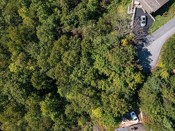 5th image of 920 Old Field Ridge Way #5