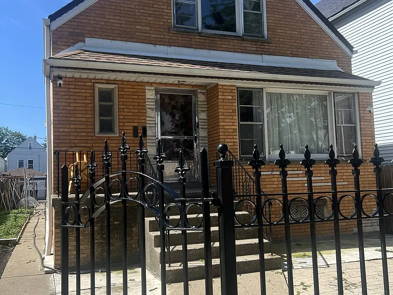 2501 W 45th Pl #2 — Photo 7