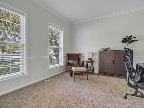 5th image of 18734 Gretna Green Ln
