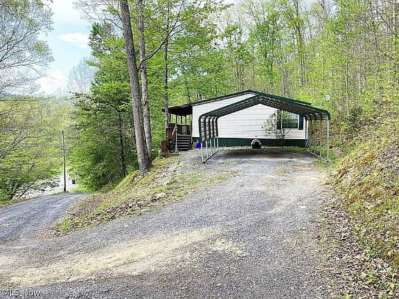 3rd image of 14766 Elk River Rd