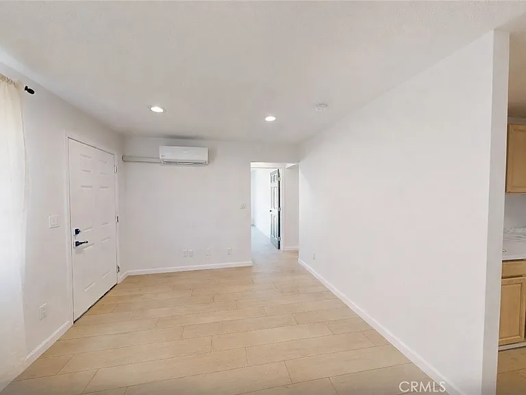 5637 Redwood Ave #B — Photo 6