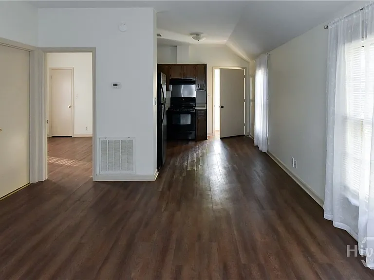 302 E Jefferson St #2 — Photo 19