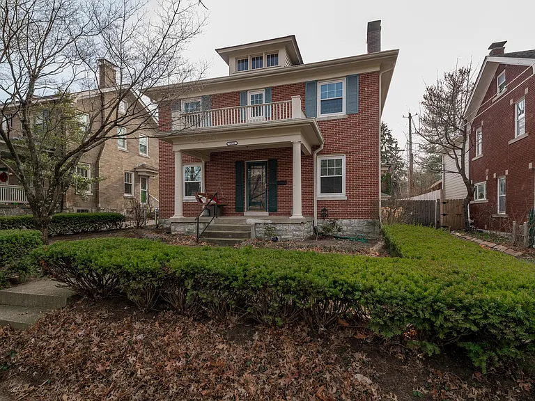 1378 Fontaine Rd — Photo 2