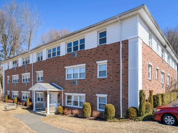 17 Fordyce Ct APT 2, New Milford, CT 06776