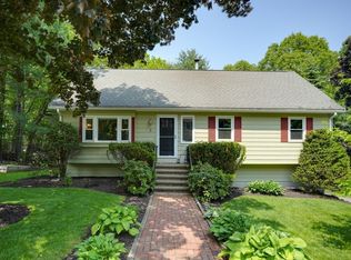 5 Kosciusko St, Woburn, MA 01801