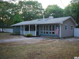 3 7th St, Center Moriches, NY 11934