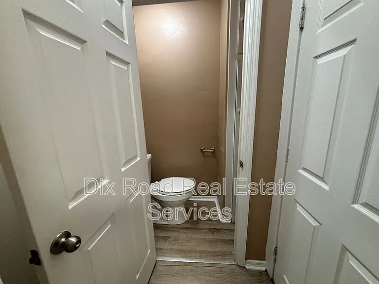 426 Otterbein Ave — Photo 17