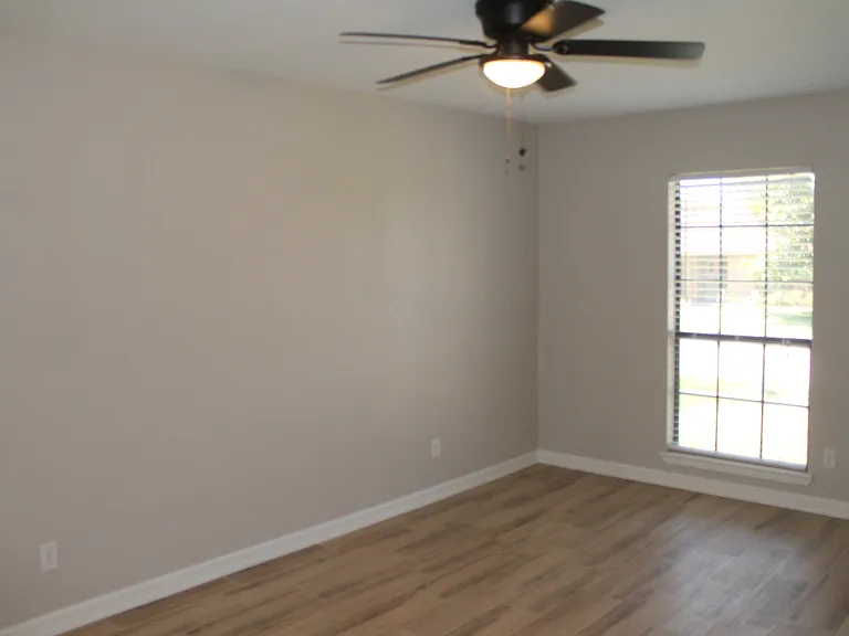 Spacious Bedroom #2