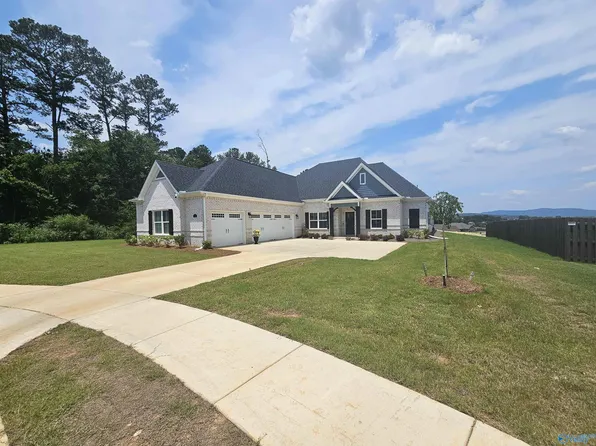 7656 Shaun Leslie Cir, Owens X Rds, AL 35763