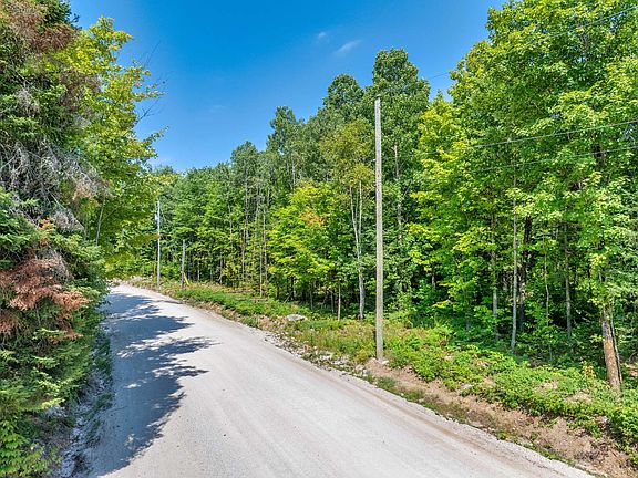 4th image of Chemin Du Pavillon Kanata