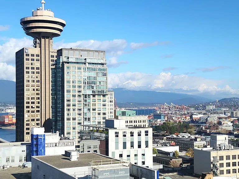 610 Granville St #1712 — Photo 9