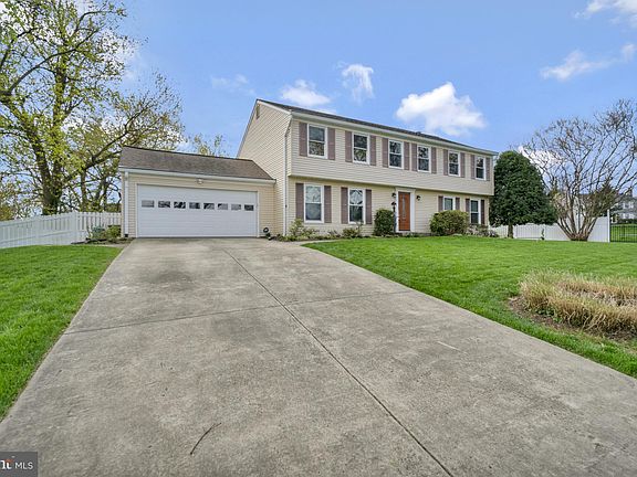 2nd image of 6823 Beechview Dr