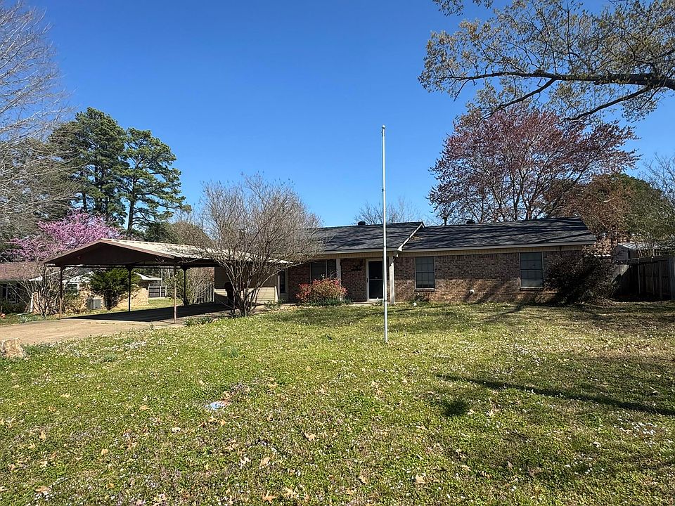 1st image of 513 Laurel Ln