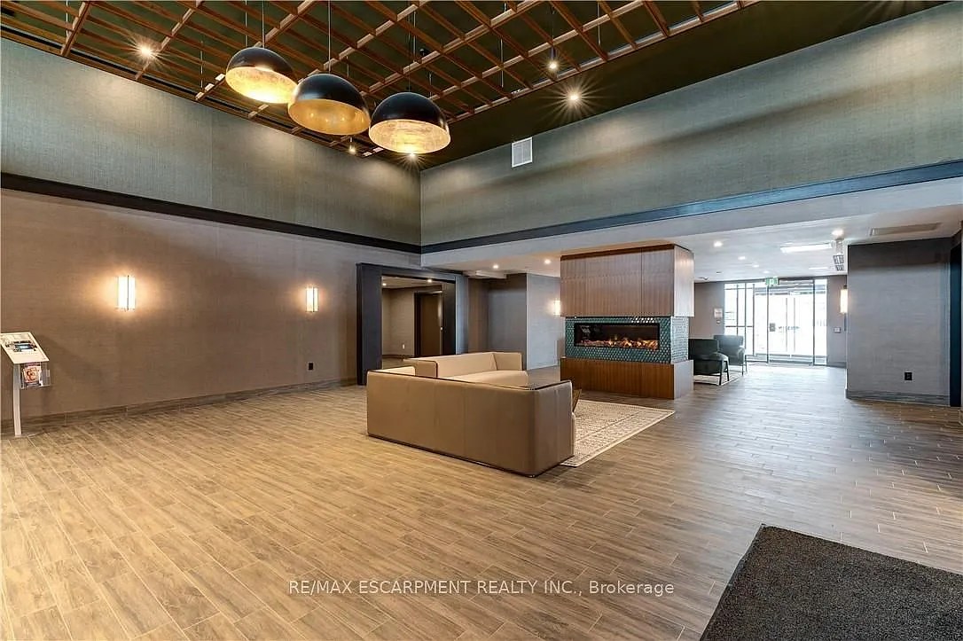 Trend Condo — Photo 3