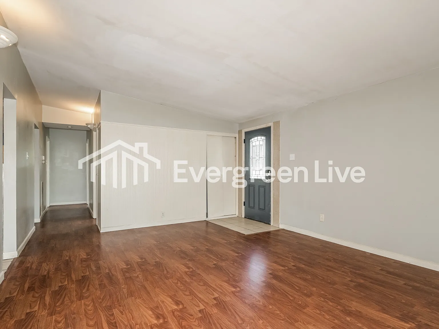 3 bed, 1.0 bath, 1148 sqft, $1,495 — Photo 3