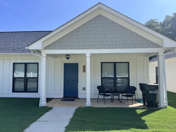 188 Vickery St #B, Hartwell, GA 30643