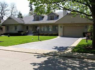 6650 N Navajo Ave, Lincolnwood, IL 60712