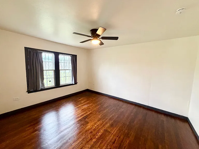 1319 Tabor St — Photo 13