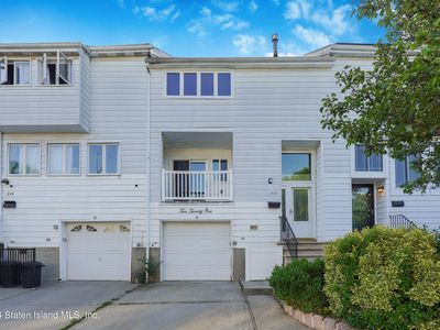 221 Dover Grn, Staten Island, NY, 10312