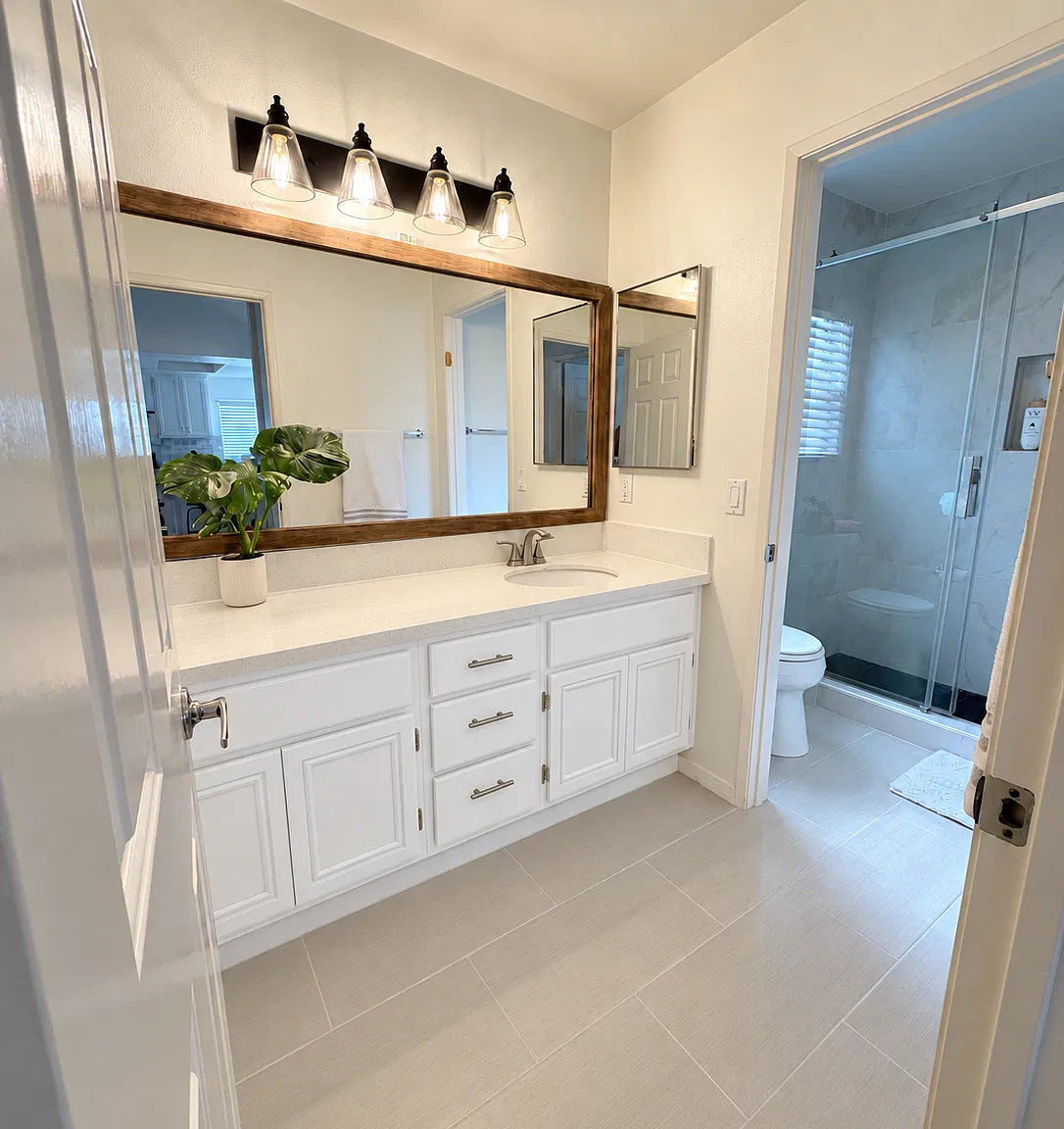 2 bed, 1008 sqft, $3,200 — Photo 4