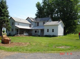 1104 Municipal Rd, Walnutport, PA 18088