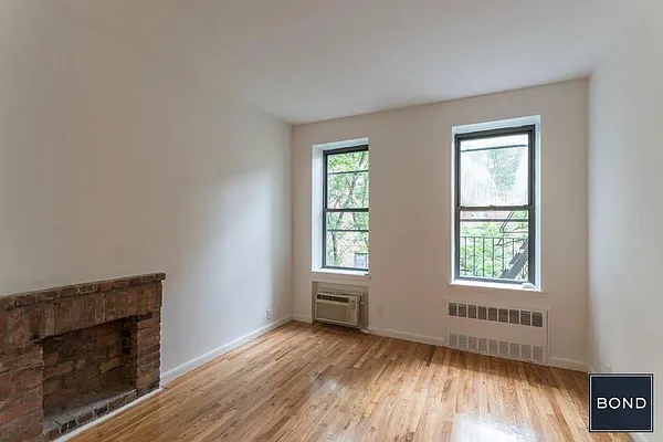 Rented by Bond New York | media 10