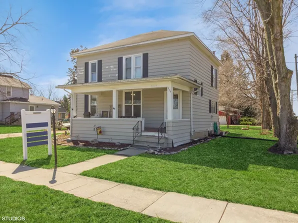 514 W Prairie St, Kirkland, IL 60146