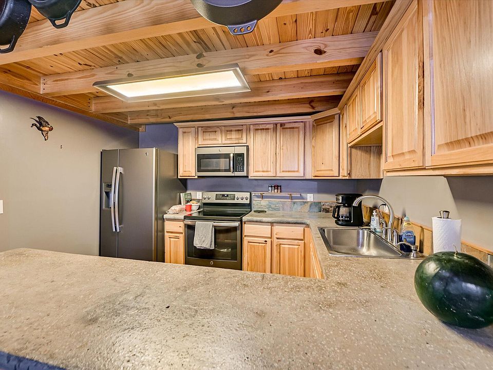 17th image of this home