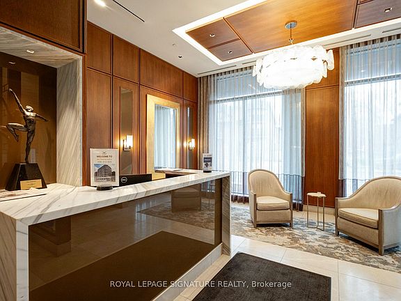 4th image of 285 Avenue Rd #303