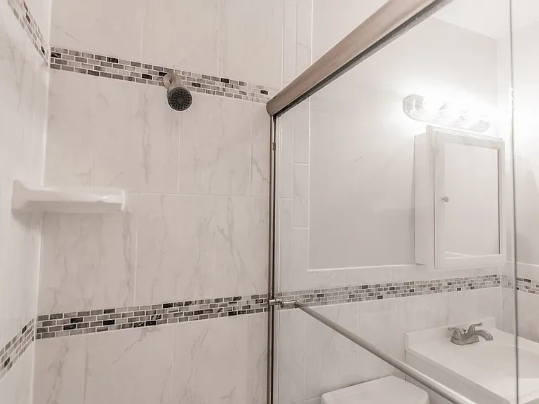 2401 Walnut St #6 — Photo 24