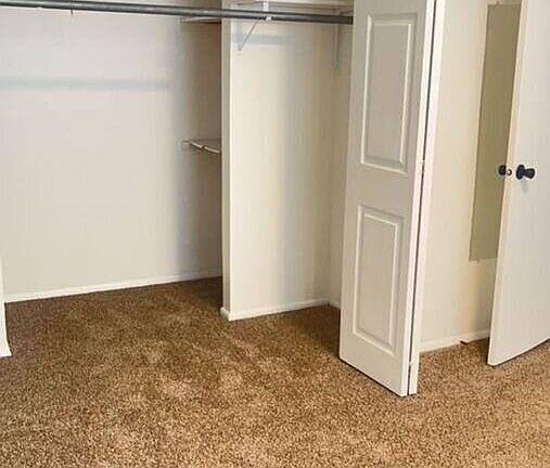 5th image of 591 Dee Ave #4